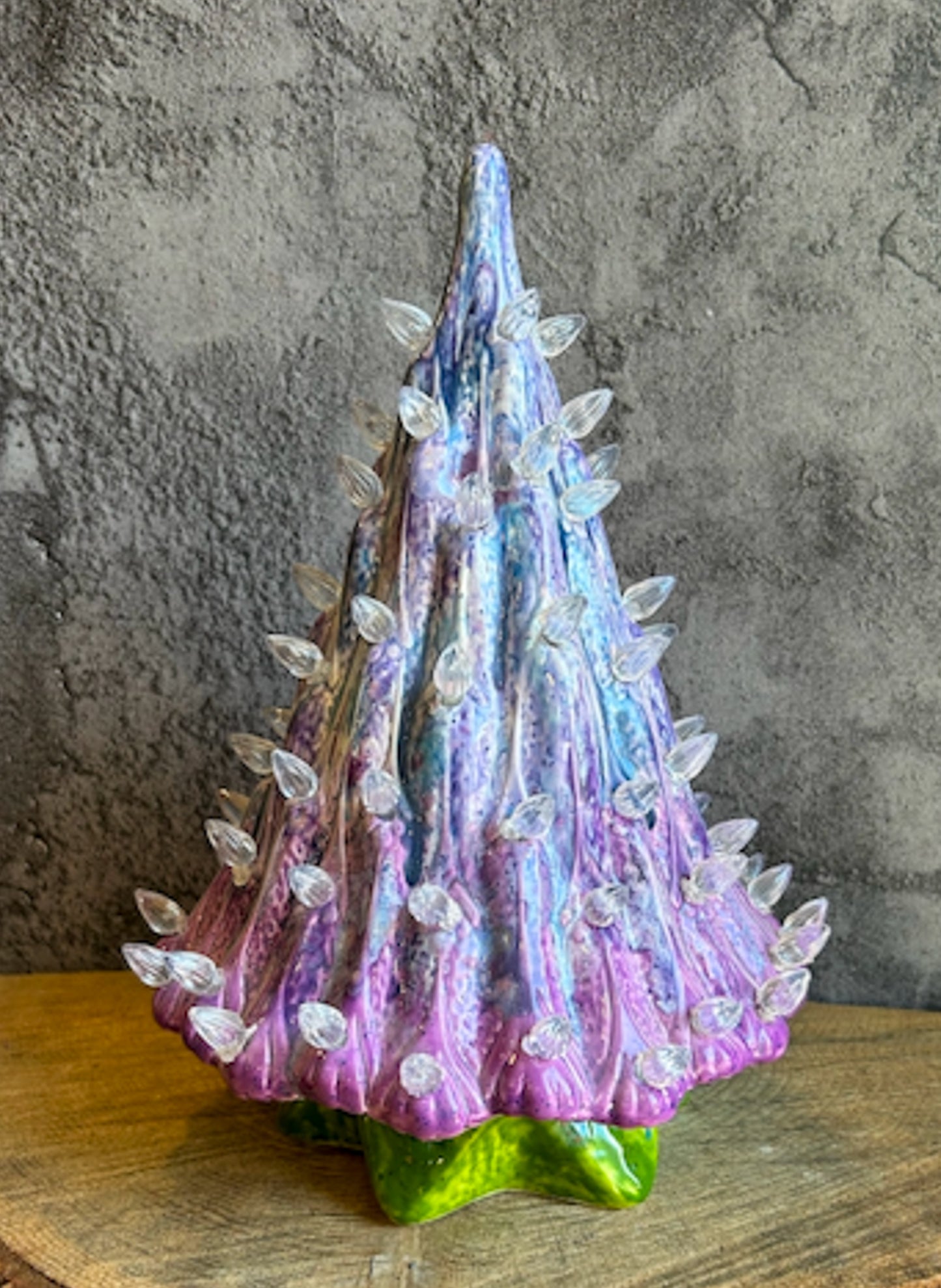 Christmas Tree - Retro Vibe